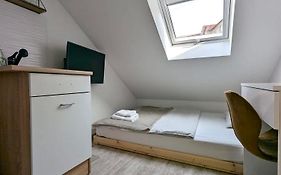 Miniscule Urban Tent